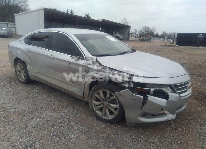 2018 Chevrolet Impala 1LT (VIN 1G1105SA6JU136269) main photo
