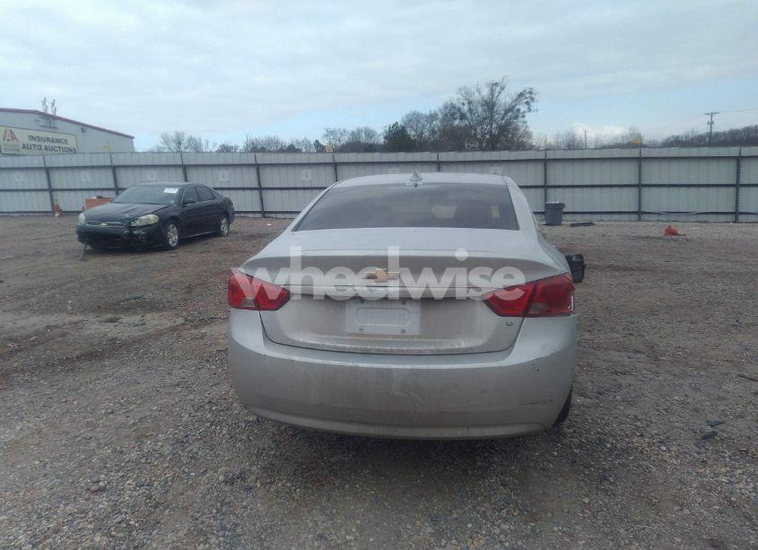 Photo 16 of 2018 Chevrolet Impala 1LT (VIN 1G1105SA6JU136269)