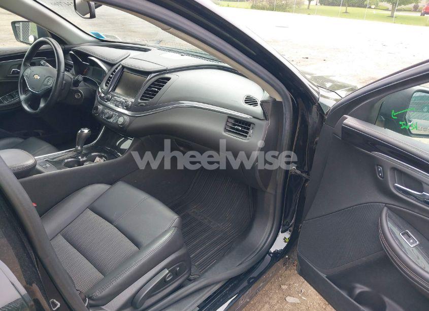 Photo 5 of 2016 Chevrolet Impala 1LT (VIN 1G1105SA7GU159746)