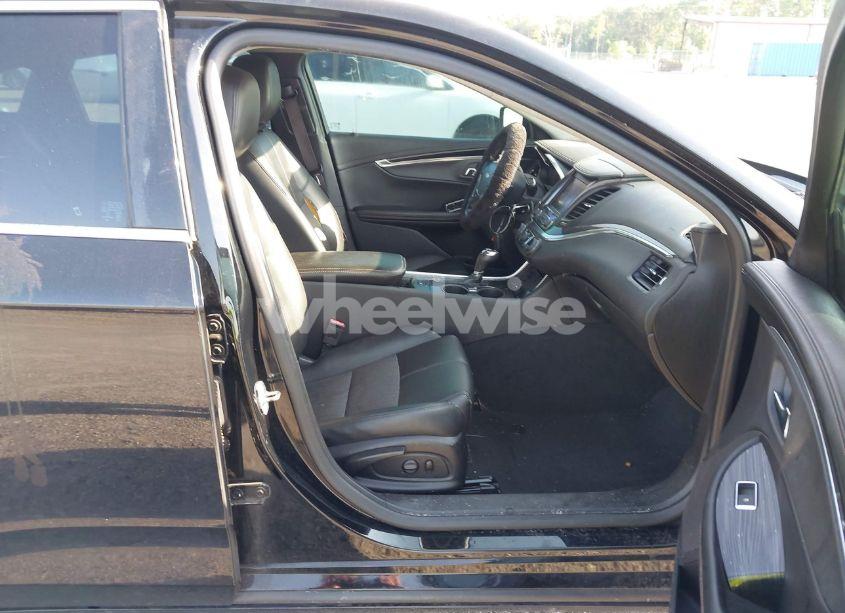 Photo 5 of 2016 Chevrolet Impala 2LT (VIN 1G1115S32GU162066)