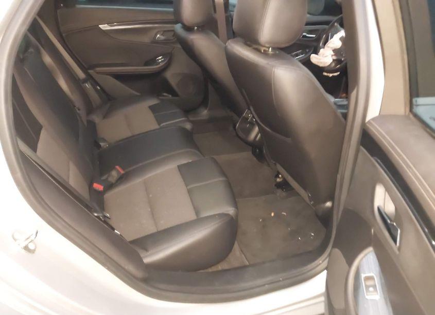 Photo 8 of 2016 Chevrolet Impala 2LT (VIN 1G1115S33GU115189)