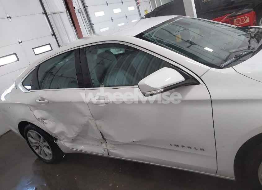 Photo 6 of 2016 Chevrolet Impala 2LT (VIN 1G1115S33GU162416)