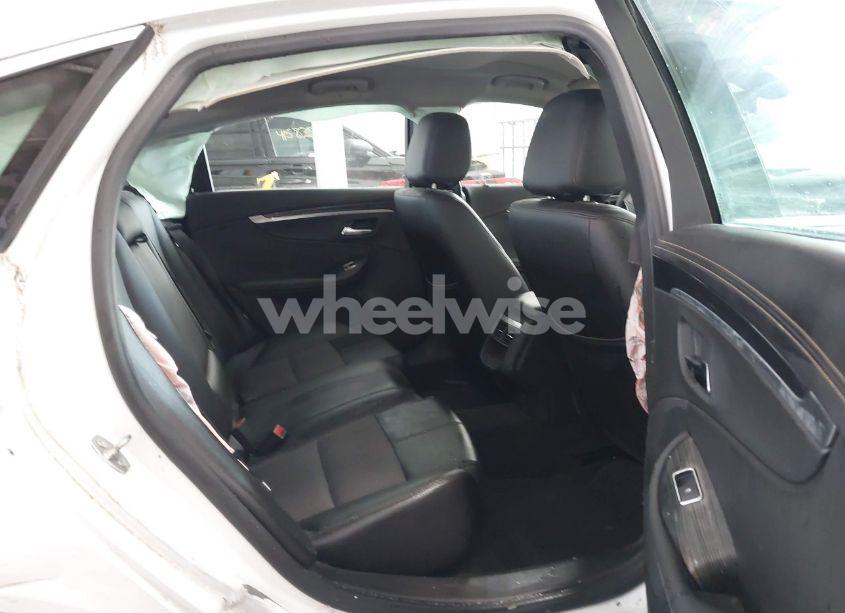 Photo 8 of 2016 Chevrolet Impala 2LT (VIN 1G1115S33GU162416)