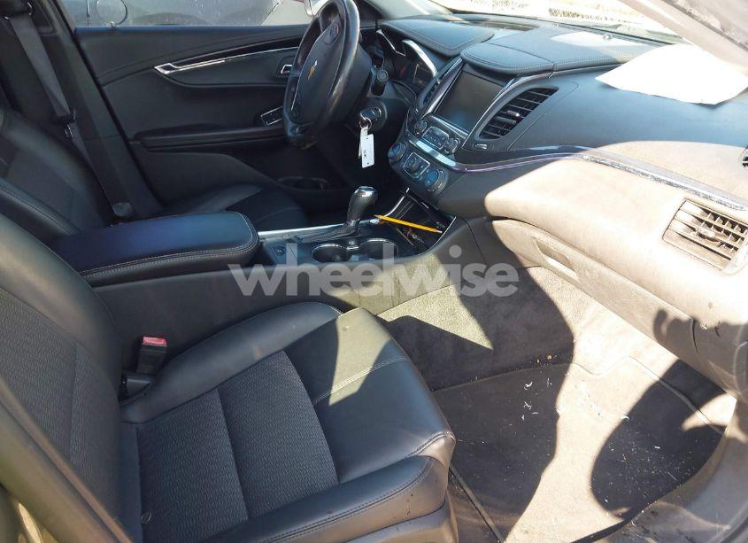 Photo 5 of 2016 Chevrolet Impala 2LT (VIN 1G1115S36GU117034)