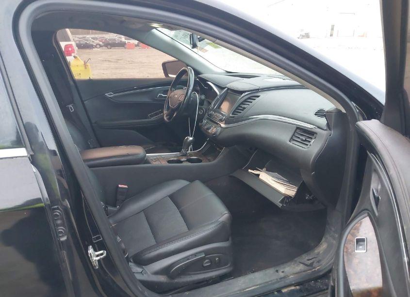 Photo 5 of 2015 Chevrolet Impala 1LT (VIN 1G1115SL2FU101282)