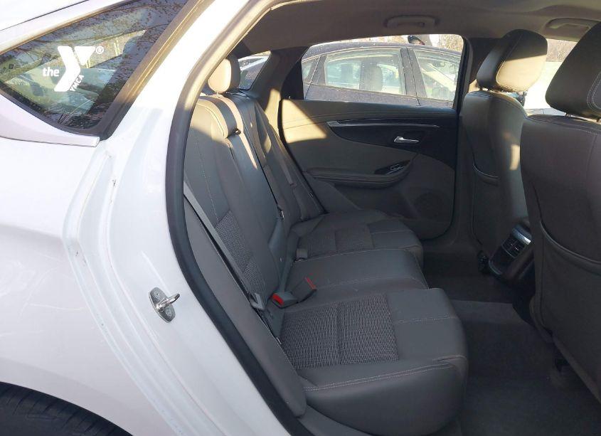 Photo 8 of 2015 Chevrolet Impala 1LT (VIN 1G1115SL3FU133044)