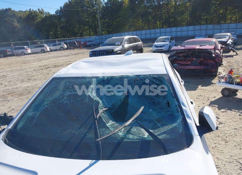 Photo 6 of 2014 Chevrolet Impala 1LT (VIN 1G1115SL4EU133200)