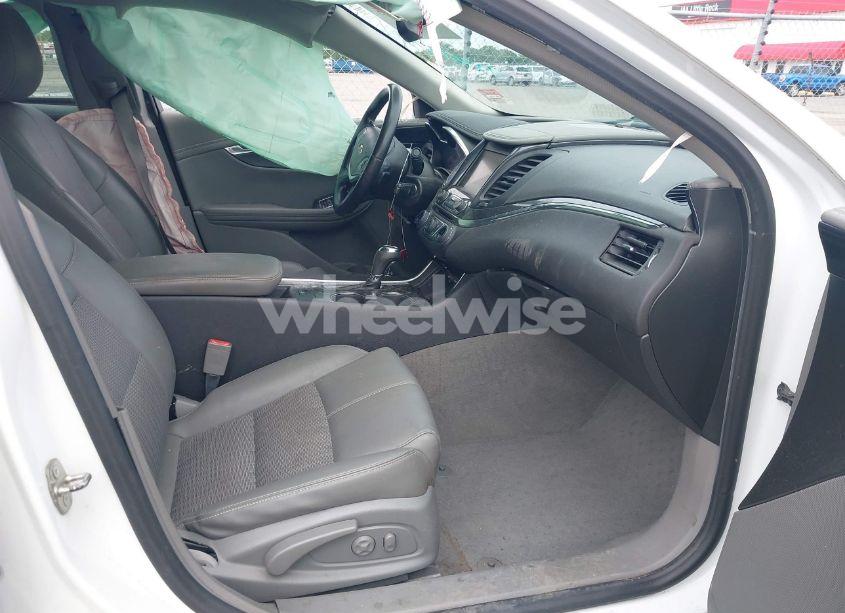 Photo 5 of 2014 Chevrolet Impala 1LT (VIN 1G1115SL6EU113160)