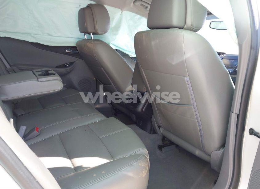 Photo 8 of 2014 Chevrolet Impala 1LT (VIN 1G1115SL6EU144165)