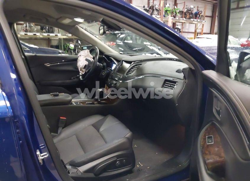 Photo 5 of 2014 Chevrolet Impala 1LT (VIN 1G1115SL7EU116696)