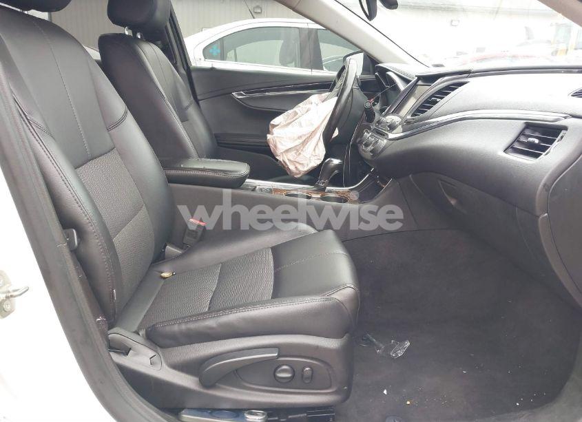 Photo 5 of 2015 Chevrolet Impala 1LT (VIN 1G1115SL7FU139414)