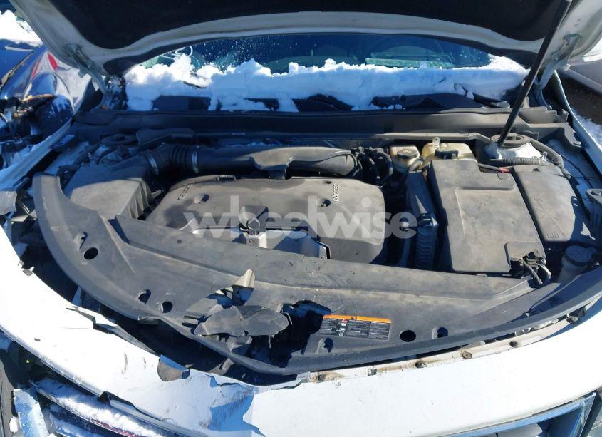 Photo 10 of 2015 Chevrolet Impala 1LT (VIN 1G1115SLXFU121666)