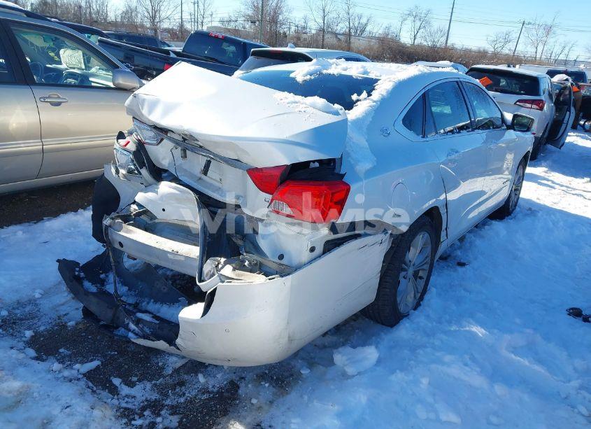 Photo 4 of 2015 Chevrolet Impala 1LT (VIN 1G1115SLXFU121666)