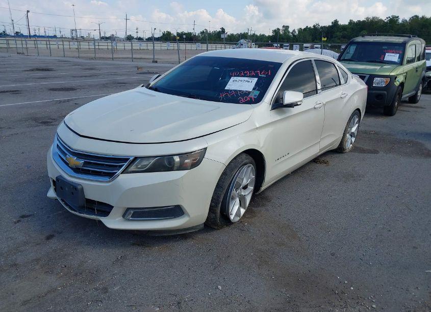 Photo 2 of 2014 Chevrolet Impala 2LT (VIN 1G1125S30EU130050)