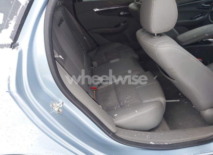 Photo 8 of 2015 Chevrolet Impala 2LT (VIN 1G1125S30FU125643)