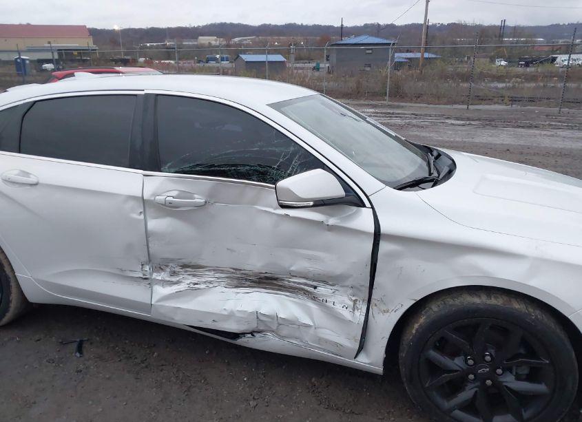 Photo 6 of 2015 Chevrolet Impala 2LT (VIN 1G1125S30FU133046)