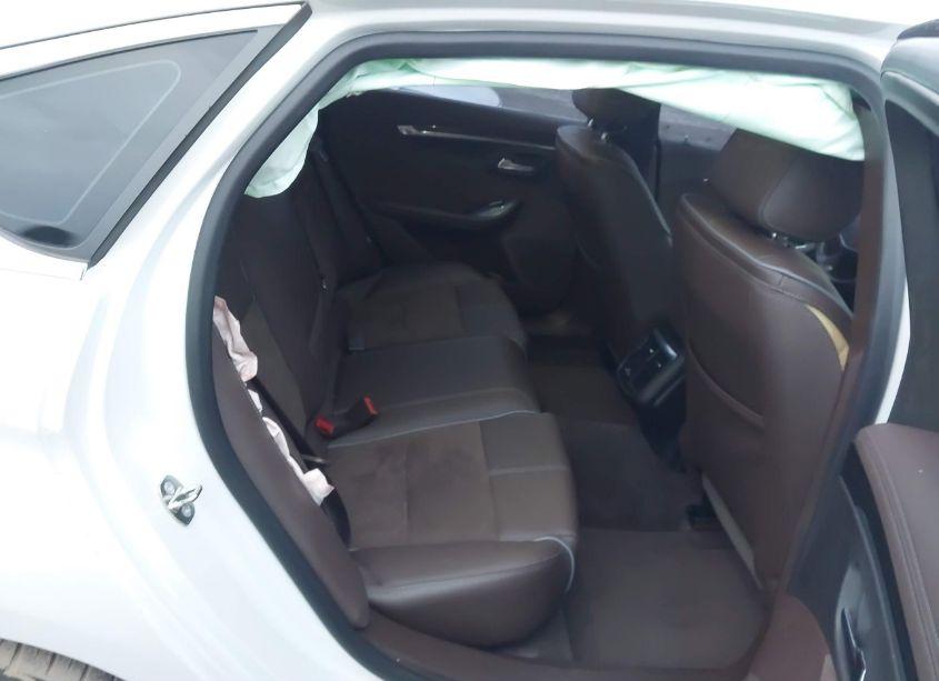 Photo 8 of 2015 Chevrolet Impala 2LT (VIN 1G1125S30FU133046)