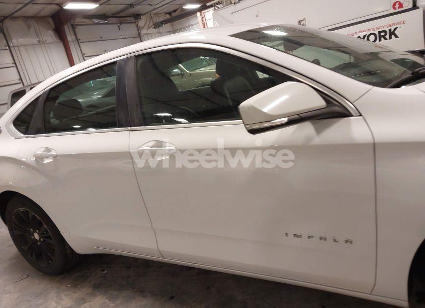Photo 14 of 2014 Chevrolet Impala 2LT (VIN 1G1125S33EU107054)