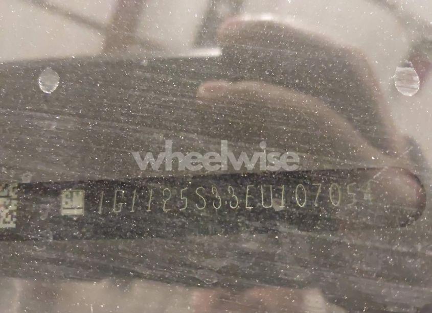 Photo 9 of 2014 Chevrolet Impala 2LT (VIN 1G1125S33EU107054)