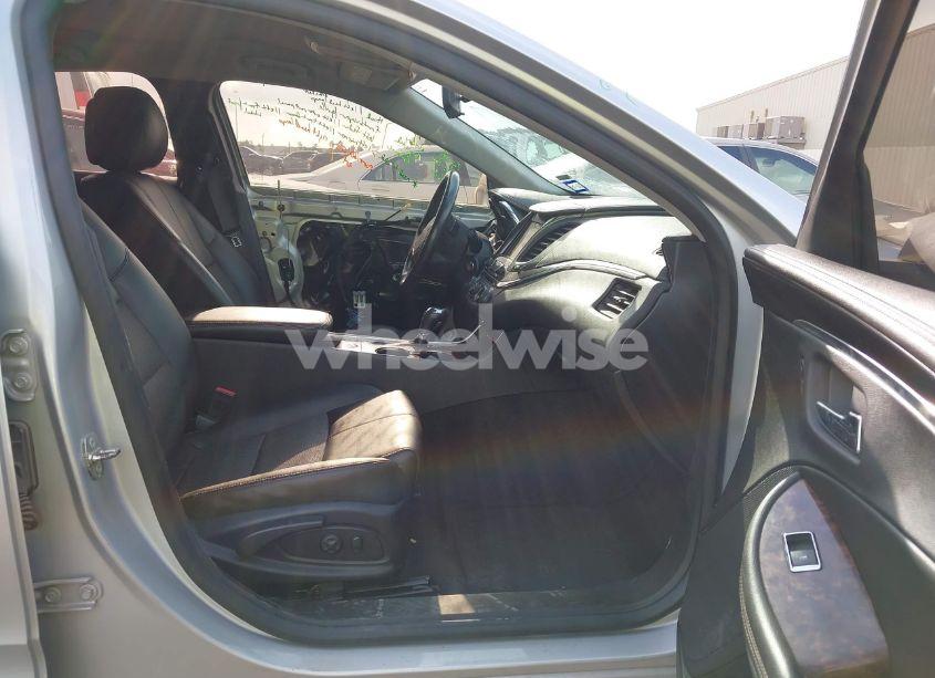 Photo 5 of 2014 Chevrolet Impala 2LT (VIN 1G1125S34EU127264)