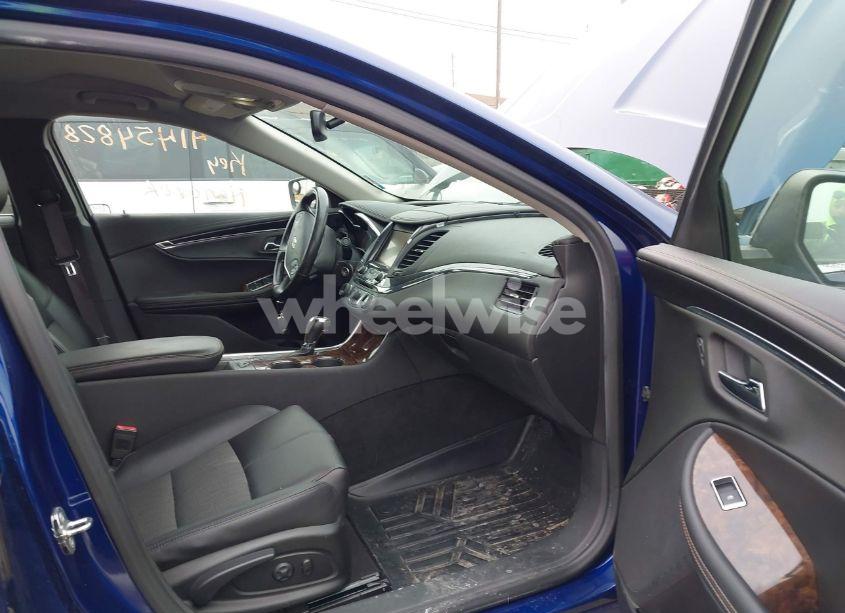 Photo 5 of 2014 Chevrolet Impala 2LT (VIN 1G1125S34EU134215)