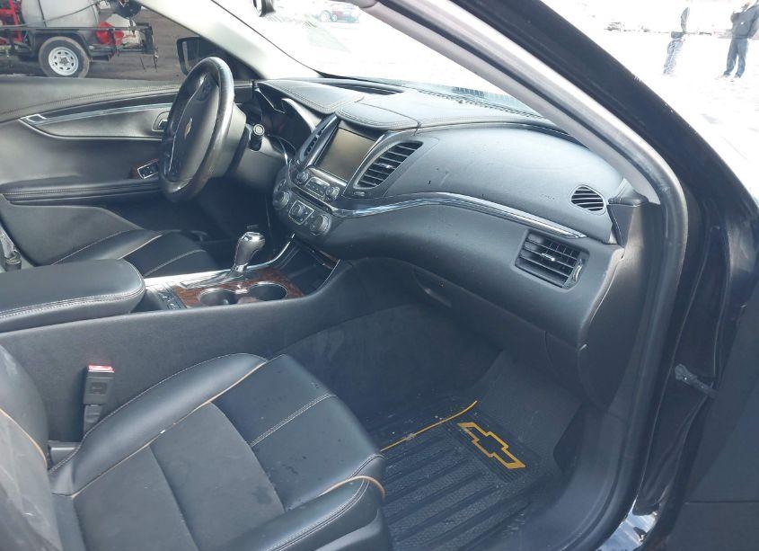 Photo 5 of 2015 Chevrolet Impala 2LT (VIN 1G1125S34FU111132)