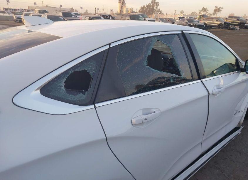 Photo 17 of 2015 Chevrolet Impala 2LT (VIN 1G1125S34FU130523)