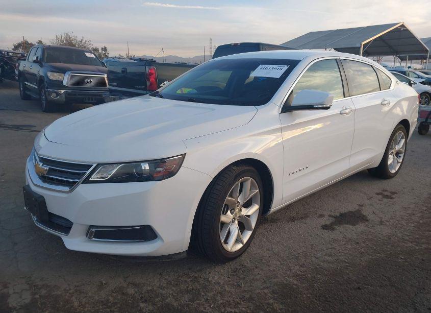 Photo 2 of 2015 Chevrolet Impala 2LT (VIN 1G1125S34FU130523)