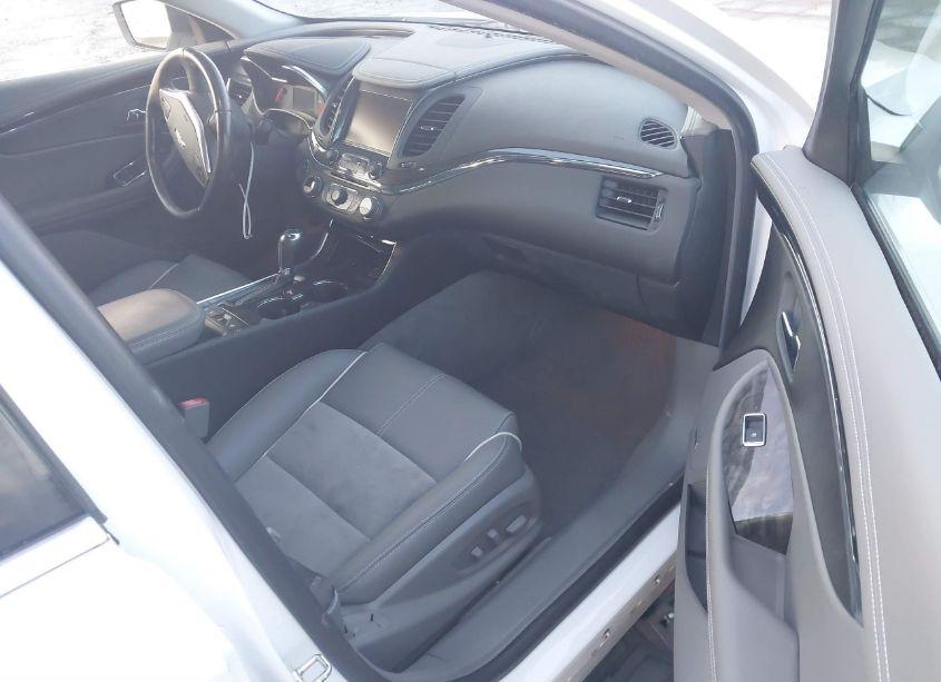 Photo 5 of 2015 Chevrolet Impala 2LT (VIN 1G1125S34FU130523)