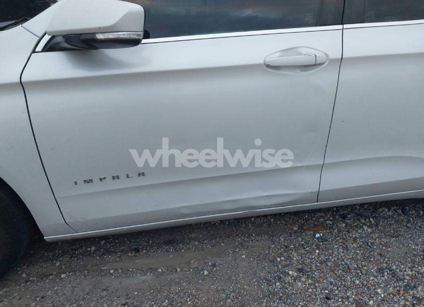 Photo 22 of 2015 Chevrolet Impala 2LT (VIN 1G1125S34FU135351)