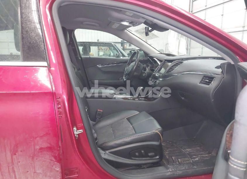 Photo 5 of 2014 Chevrolet Impala 2LT (VIN 1G1125S35EU122817)