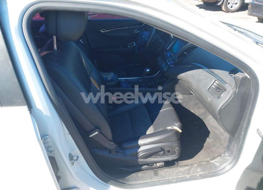 Photo 5 of 2014 Chevrolet Impala 2LT (VIN 1G1125S35EU141335)