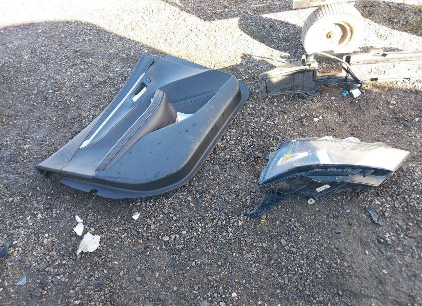 Photo 12 of 2015 Chevrolet Impala 2LT (VIN 1G1125S38FU143419)