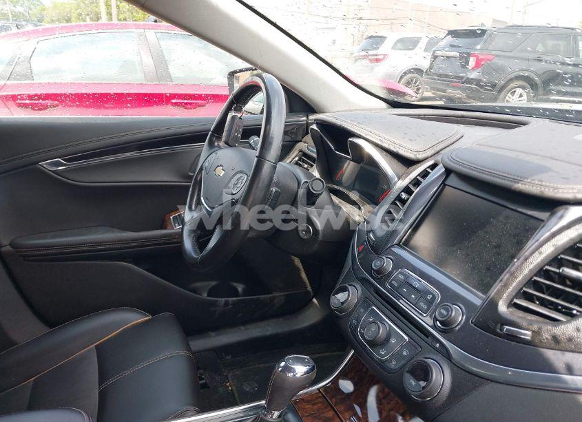 Photo 5 of 2015 Chevrolet Impala 2LT (VIN 1G1125S39FU124166)