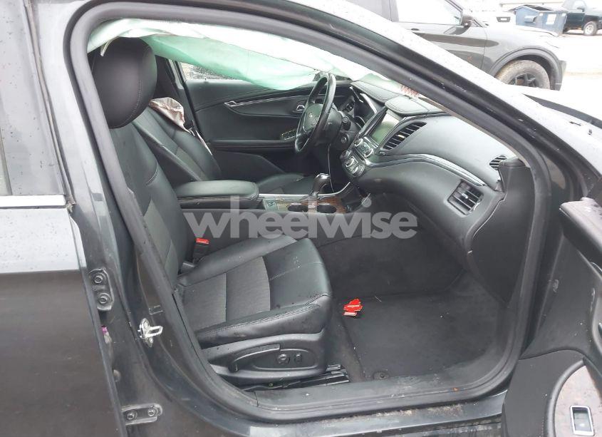 Photo 5 of 2014 Chevrolet Impala 2LT (VIN 1G1125S3XEU168692)