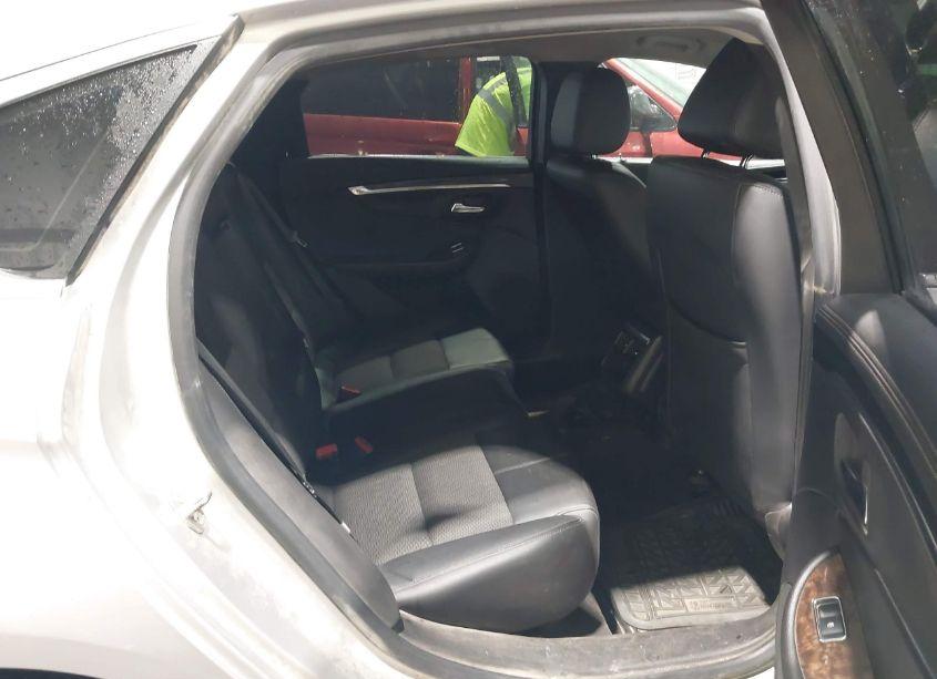 Photo 8 of 2015 Chevrolet Impala 2LT (VIN 1G1125S3XFU120112)