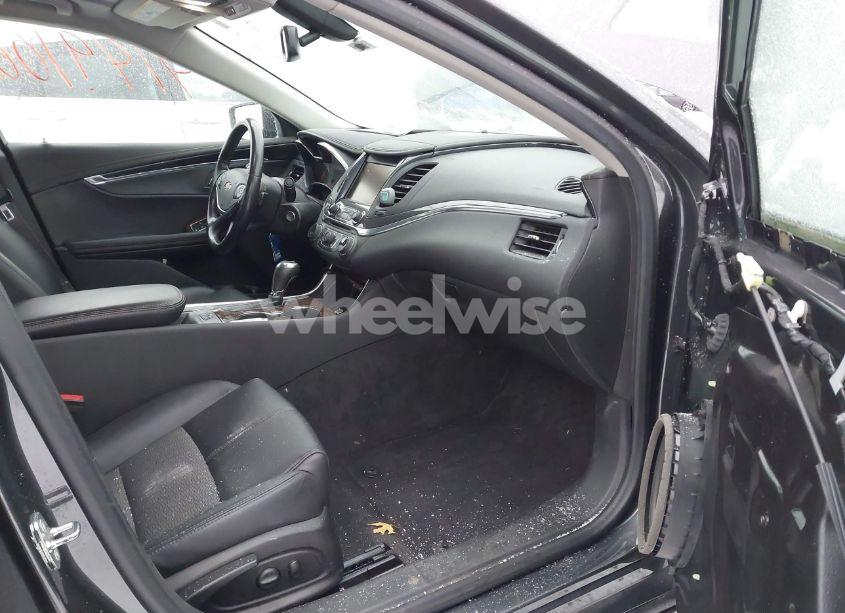 Photo 5 of 2015 Chevrolet Impala 2LT (VIN 1G1125S3XFU138934)