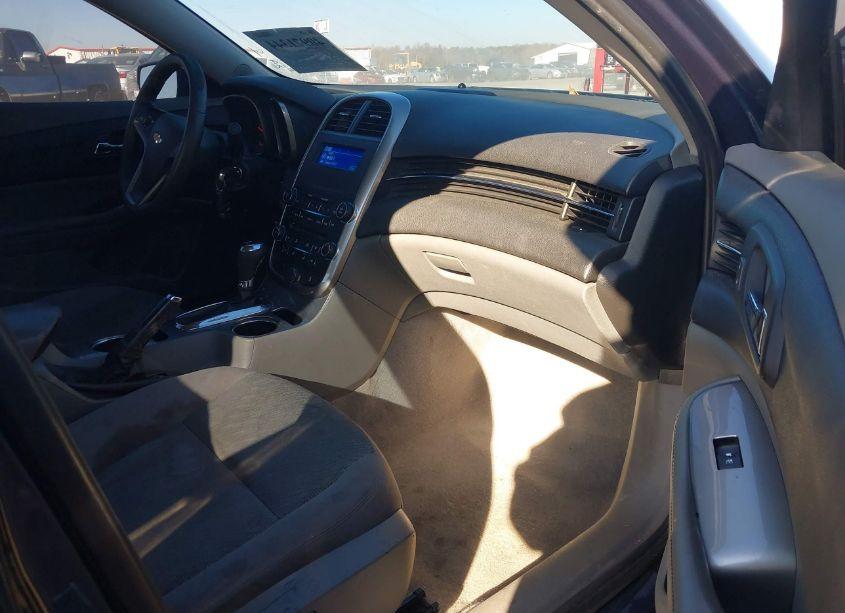 Photo 5 of 2015 Chevrolet Malibu 1FL (VIN 1G11A5SL2FF214542)