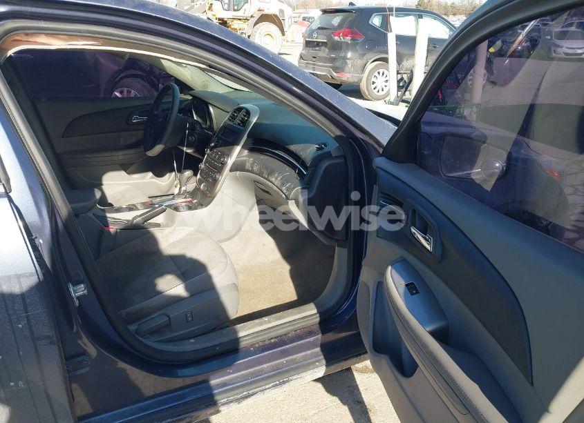 Photo 5 of 2015 Chevrolet Malibu 1FL (VIN 1G11A5SL6FF225656)
