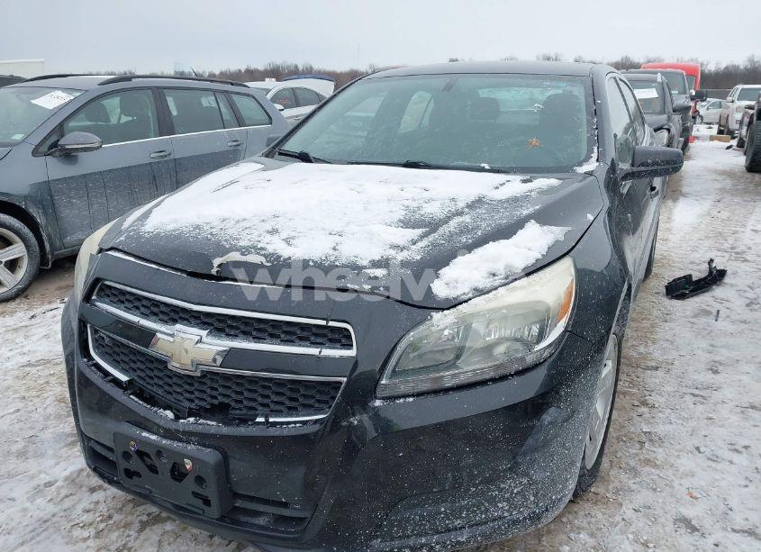 Photo 2 of 2013 Chevrolet Malibu 1LS (VIN 1G11B5SA0DF124380)