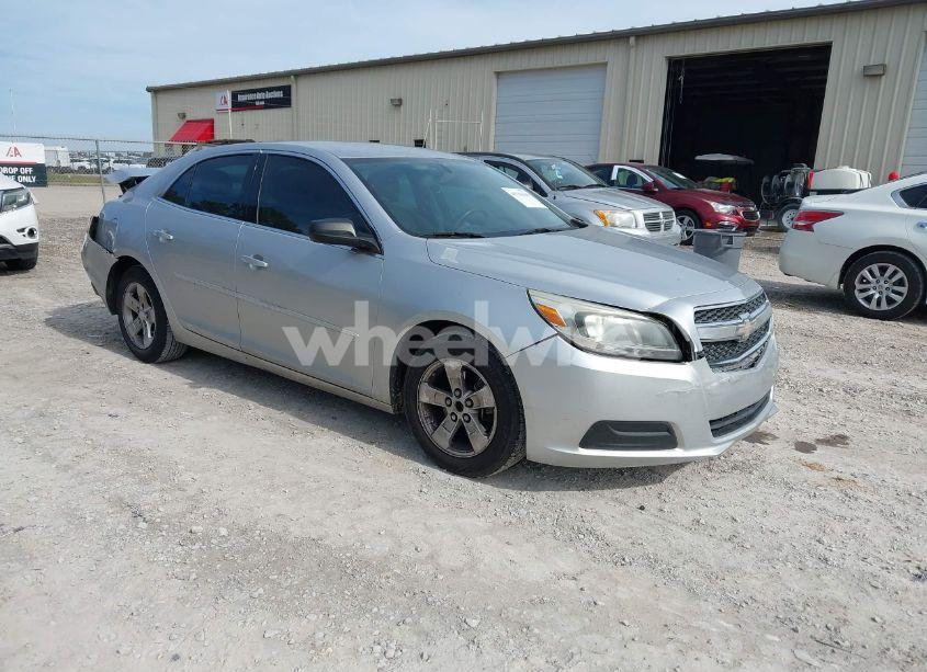 2013 Chevrolet Malibu 1LS (VIN 1G11B5SA0DF154298) main photo