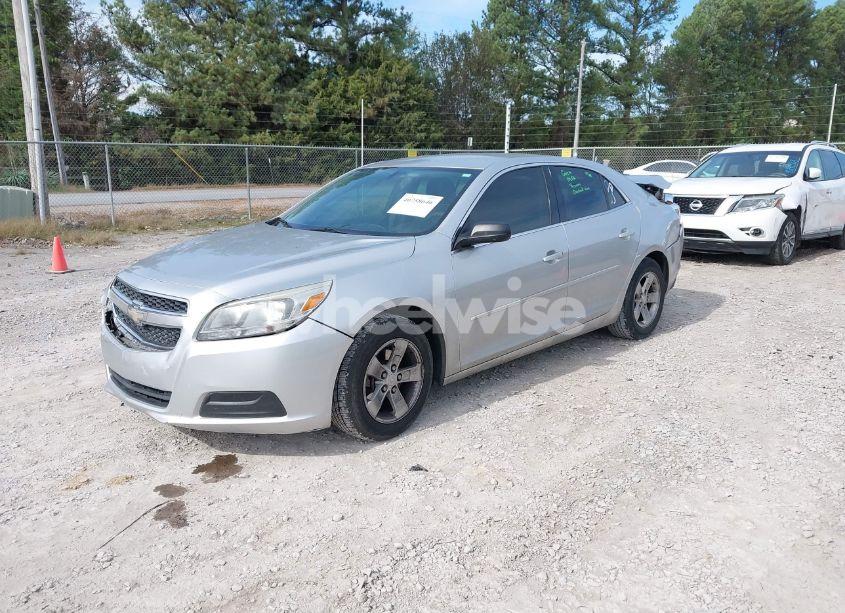 Photo 2 of 2013 Chevrolet Malibu 1LS (VIN 1G11B5SA0DF154298)