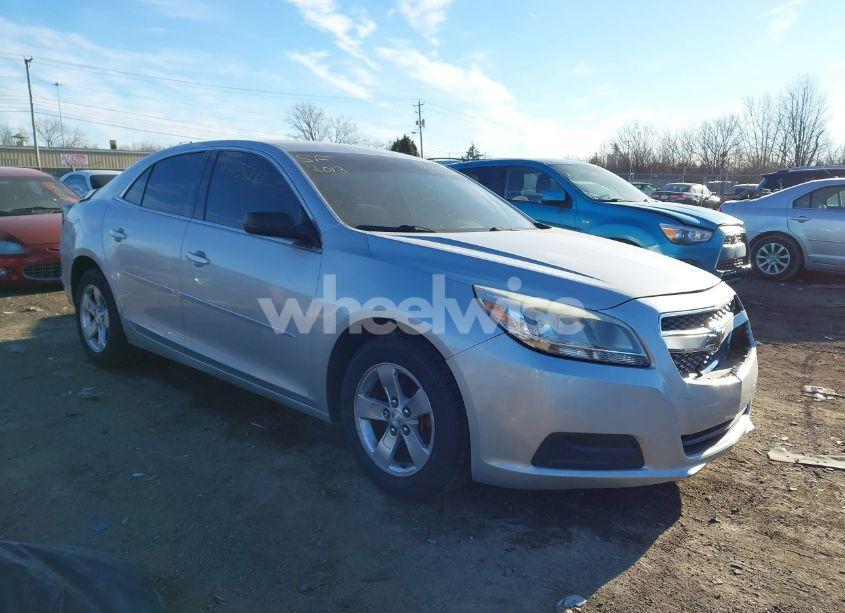 2013 Chevrolet Malibu 1LS (VIN 1G11B5SA0DF164698) main photo