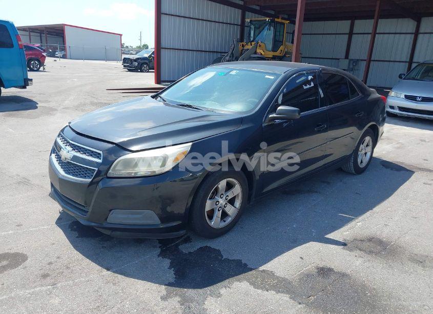 Photo 2 of 2013 Chevrolet Malibu 1LS (VIN 1G11B5SA0DF218386)