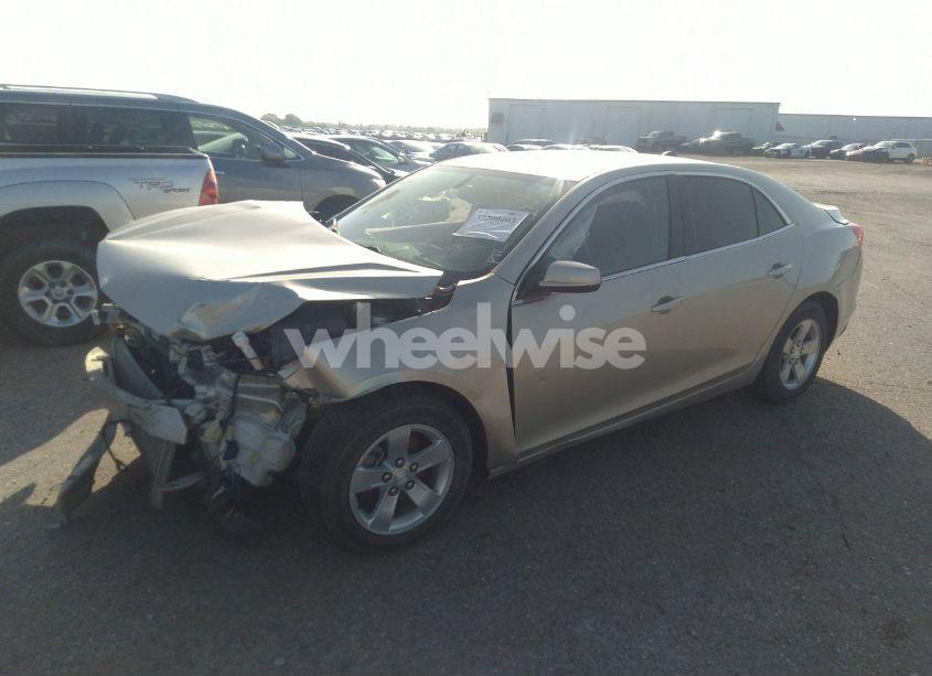 Photo 2 of 2013 Chevrolet Malibu 1LS (VIN 1G11B5SA0DF230375)
