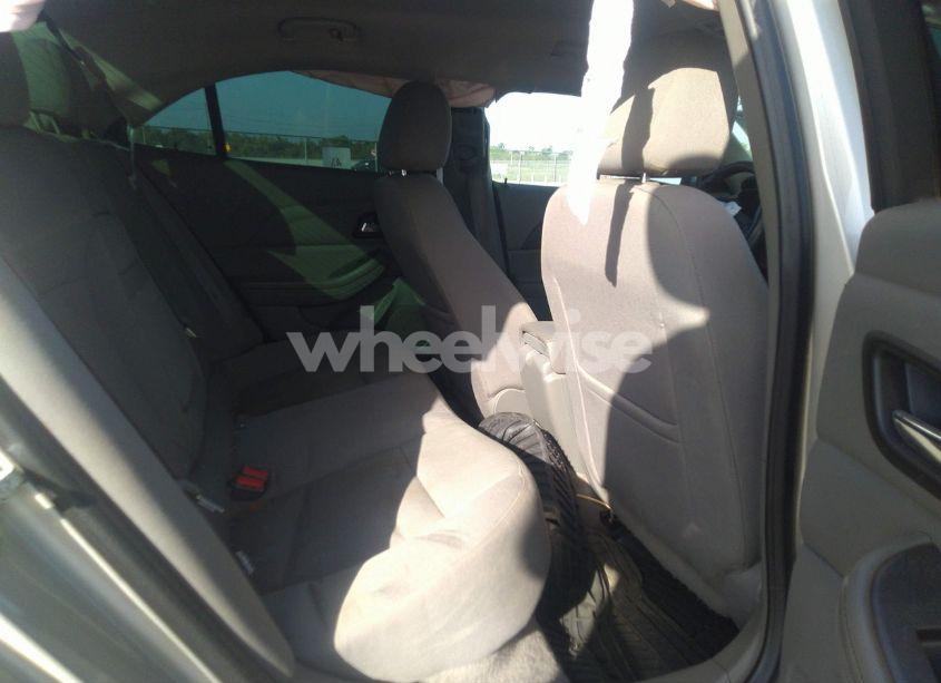 Photo 8 of 2013 Chevrolet Malibu 1LS (VIN 1G11B5SA0DF230375)