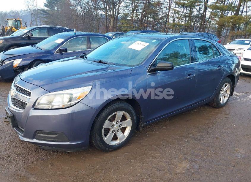 Photo 2 of 2013 Chevrolet Malibu 1LS (VIN 1G11B5SA0DF345252)