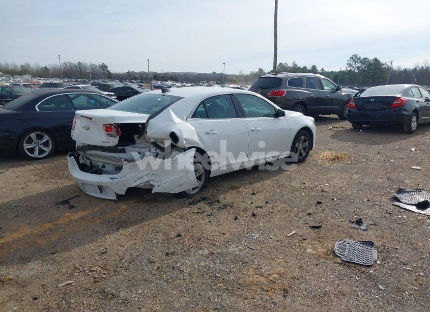 Photo 4 of 2016 Chevrolet Malibu LIMITED LS (VIN 1G11B5SA0GF168917)