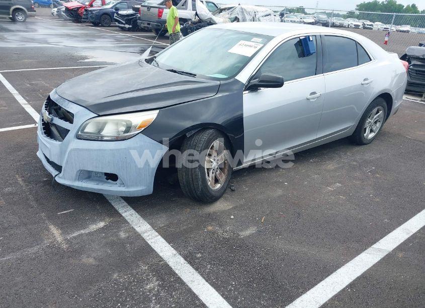 Photo 2 of 2013 Chevrolet Malibu 1LS (VIN 1G11B5SA1DF128244)