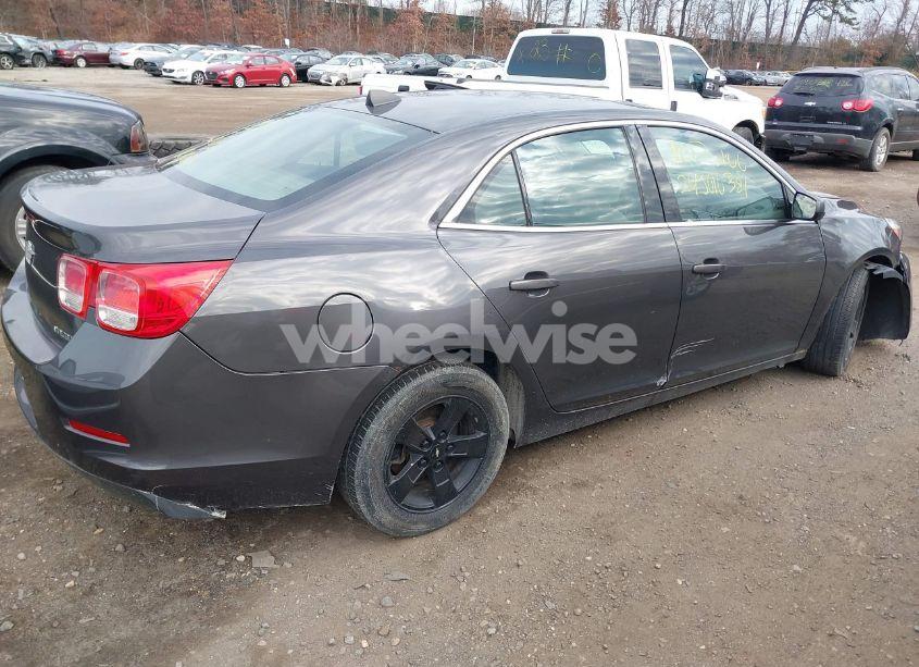 Photo 4 of 2013 Chevrolet Malibu 1LS (VIN 1G11B5SA1DF137977)